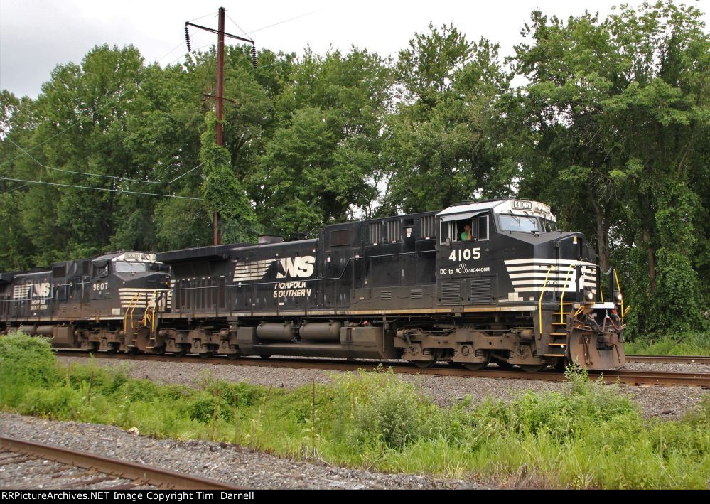 NS 4105 leads 14G